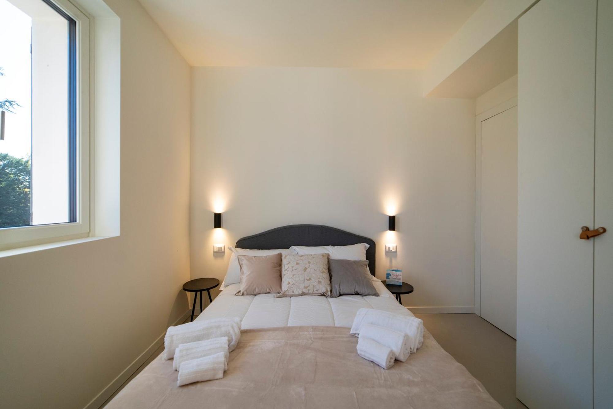 Via Vittorio Veneto 468 Chiari Aparthotel ภายนอก รูปภาพ