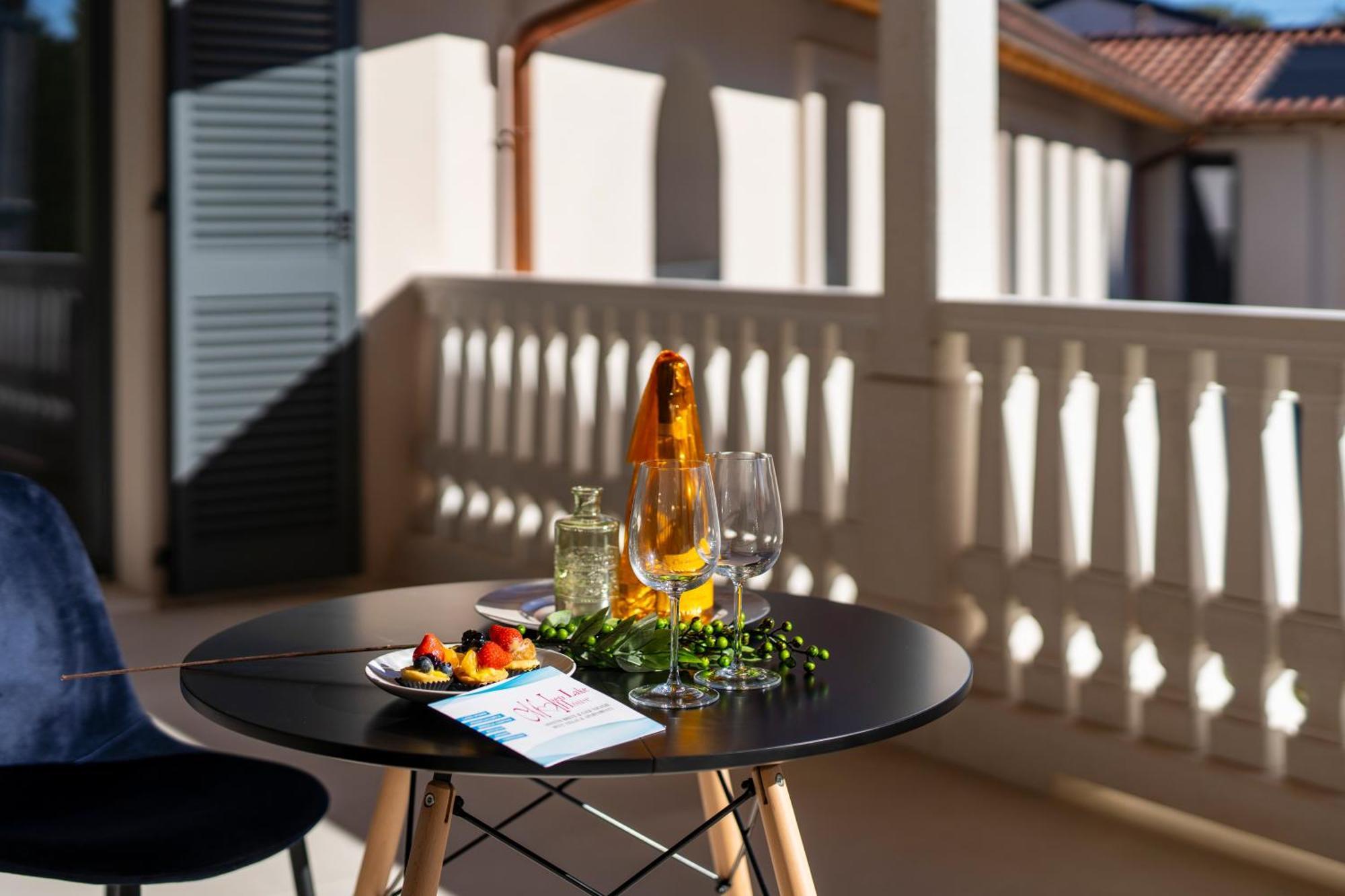 Via Vittorio Veneto 468 Chiari Aparthotel ภายนอก รูปภาพ
