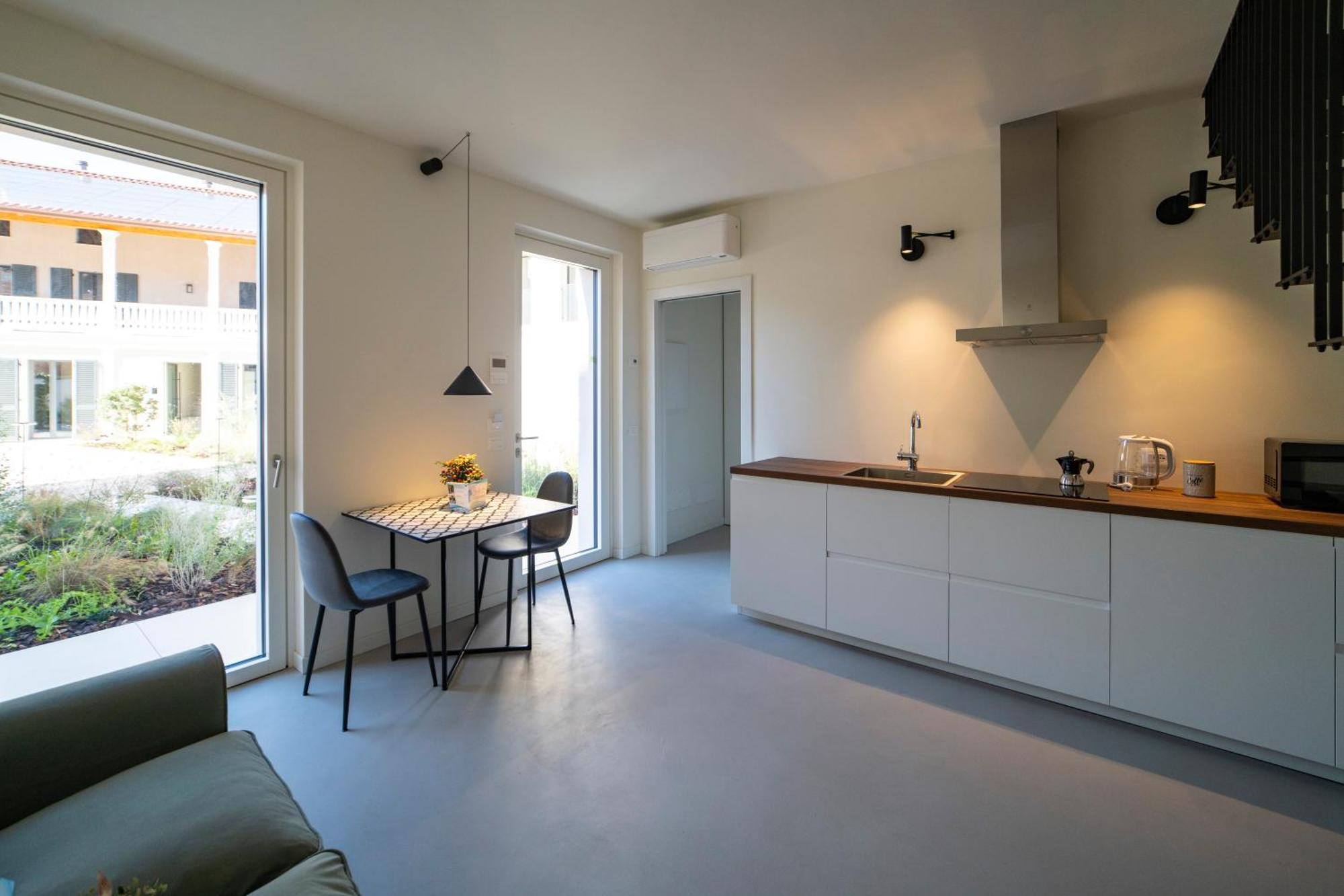 Via Vittorio Veneto 468 Chiari Aparthotel ภายนอก รูปภาพ